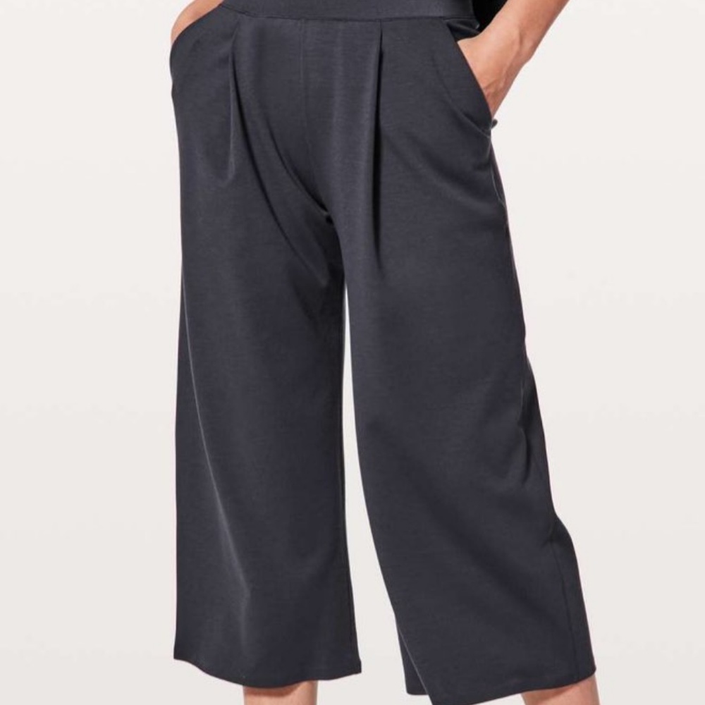 Lululemon Crop Can You Feel the Pleat Crop